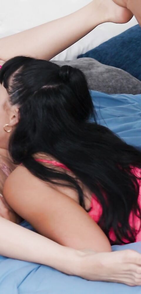 Little Puck and Beca Barbie - Cheating Lookalikes Double Down On Dick - BrazzersExxtra - BrazzersExxtra - big tits - big ass - natural tits - big dick - small tits - high heels - deepthroat - threesome - black