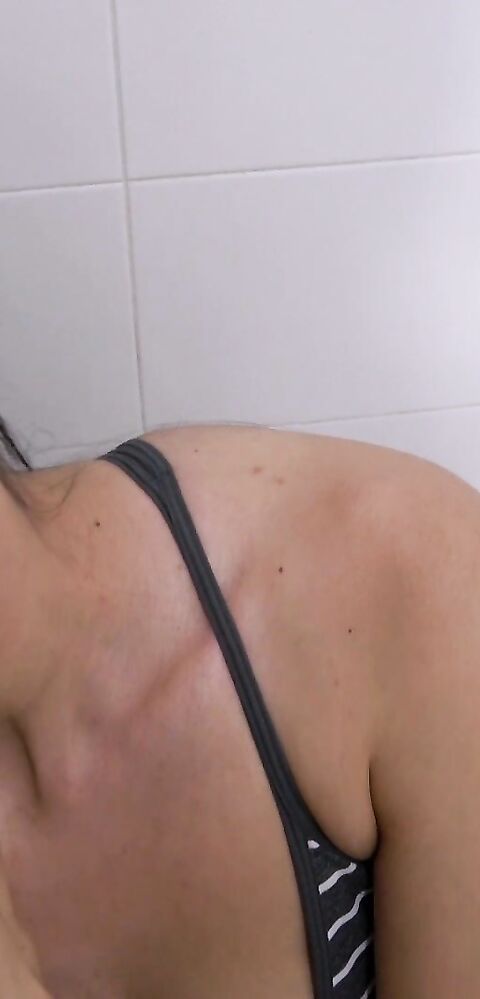 LittleCSophie1 - Your Slutty Latina Housеmatе - ManyVids - latina - solo - brunette - dirty talk - pov - masturbation