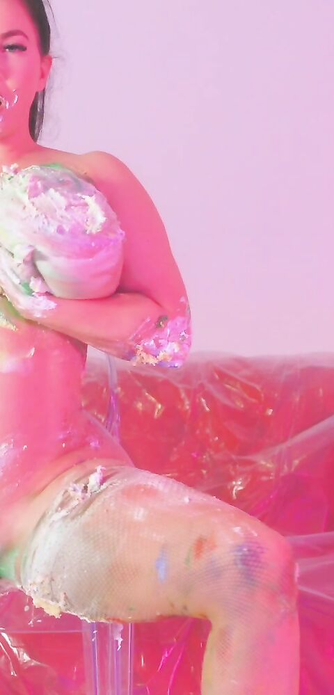 Korina Kova - Cake Smash - ManyVids - virtualsex - big tits - dirty talk - pov - solo - teen - tits