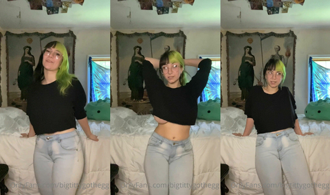 Bored Art Hoe Big Titty Goth Egg Sucks A Big Dildo