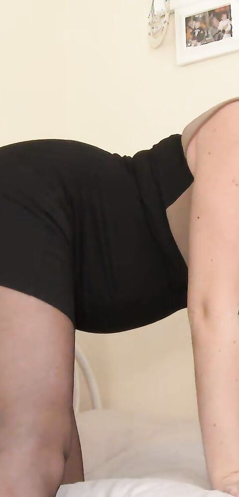 Danielle Maye XXX - Smoking Loser - ManyVids - blonde - milf - big tits - tattoo - fake tits - dirty talk - pov - virtualsex