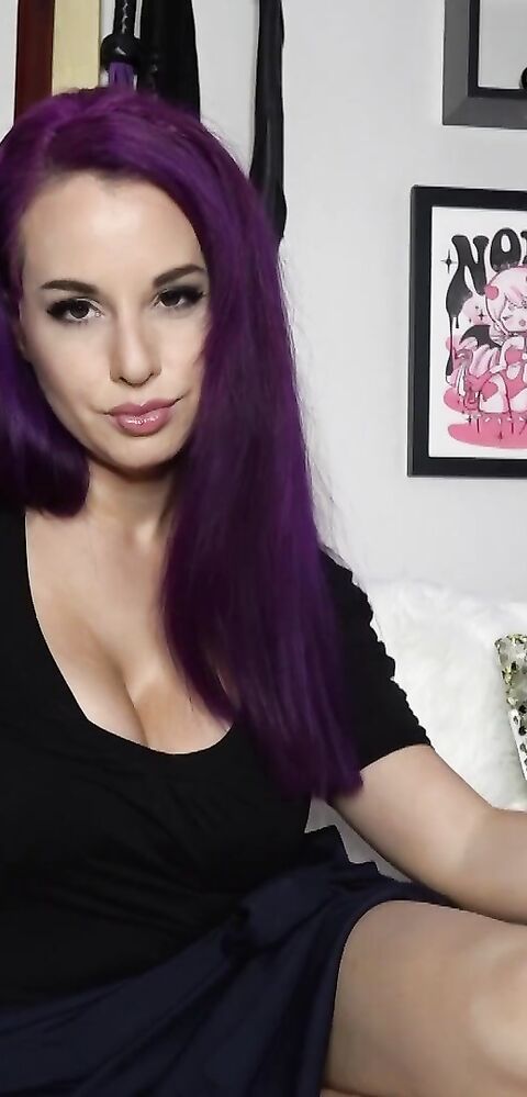 Goddess Valora - Virgin Loser Arts And Crafts - ManyVids - milf - fake tits - femdom - dirty talk - fetish - pov - solo