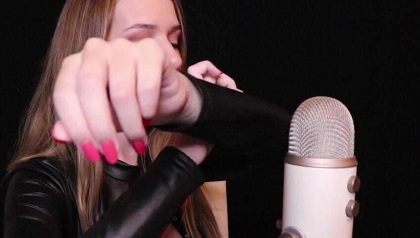 Diddly ASMR - 11 January 2021 - Ass Bending in Faux Leather
