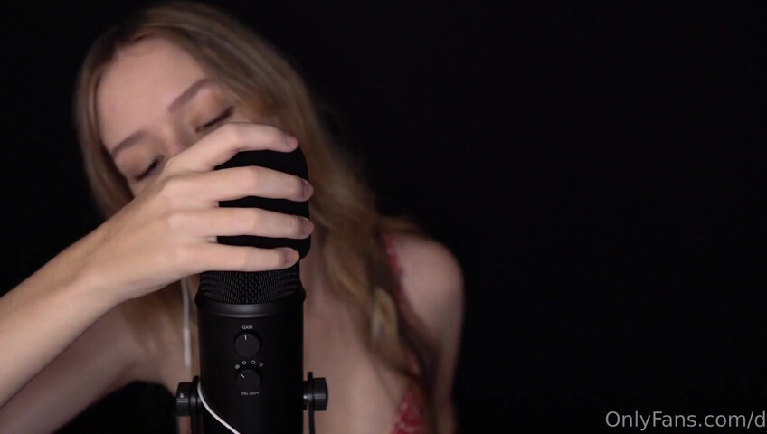 Diddly ASMR - Mic Pumping