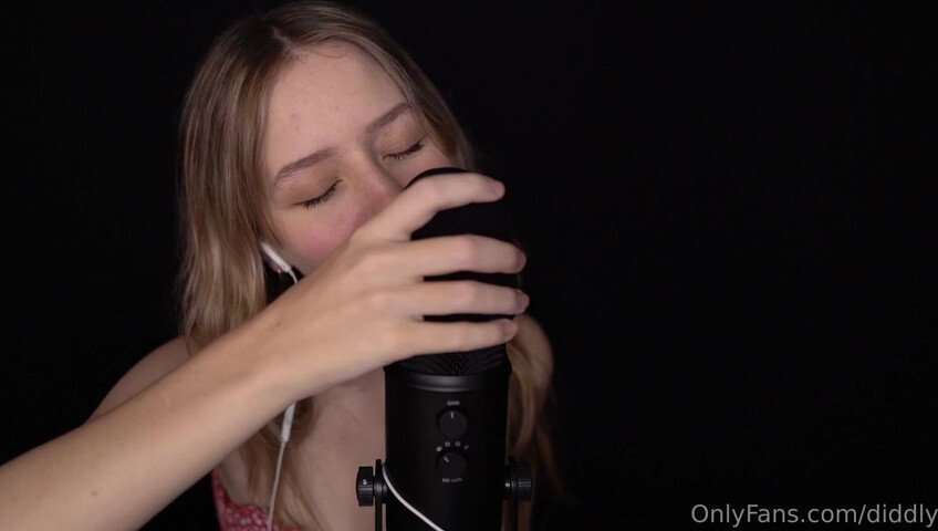 Diddly ASMR - Mic Pumping
