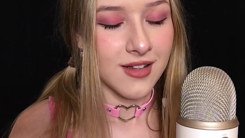 Diddly ASMR - Reading my University Notebook