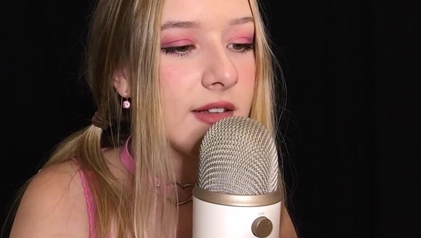 Diddly ASMR - Reading my University Notebook