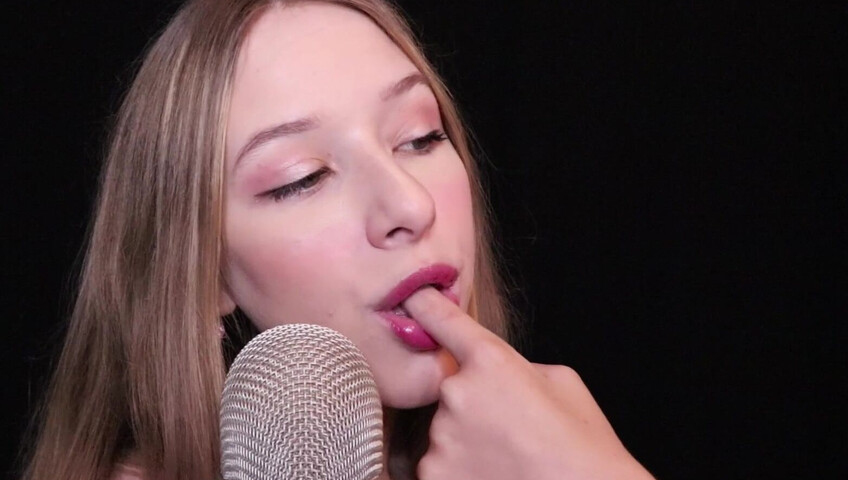Diddly ASMR - Up close finger sucking ASMR