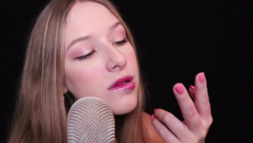 Diddly ASMR - Up close finger sucking ASMR
