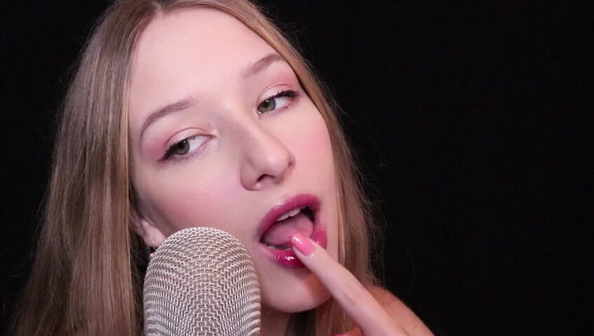 Diddly ASMR - Up close finger sucking ASMR