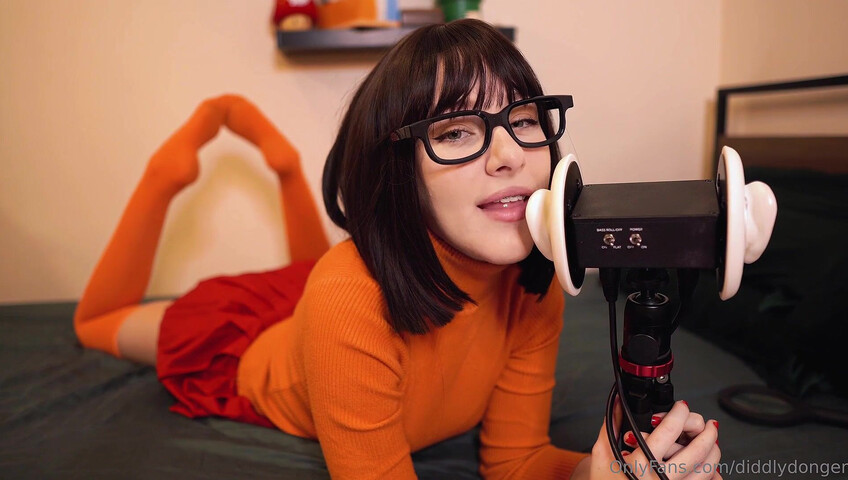 Diddly ASMR - Velma Eats Your Ears N Begs You To Cum