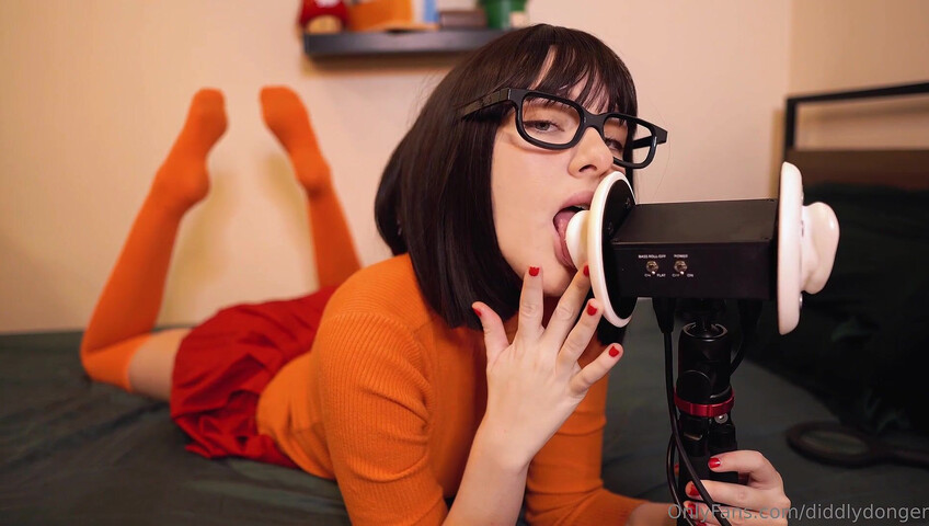 Diddly ASMR - Velma Eats Your Ears N Begs You To Cum
