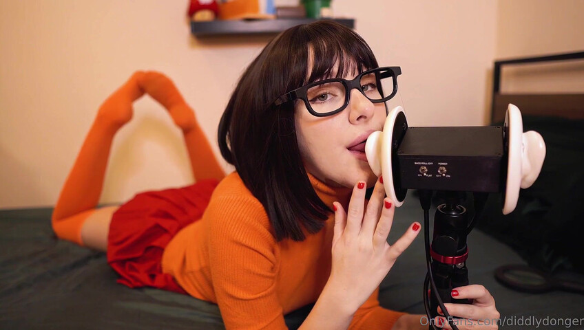 Diddly ASMR - Velma Eats Your Ears N Begs You To Cum