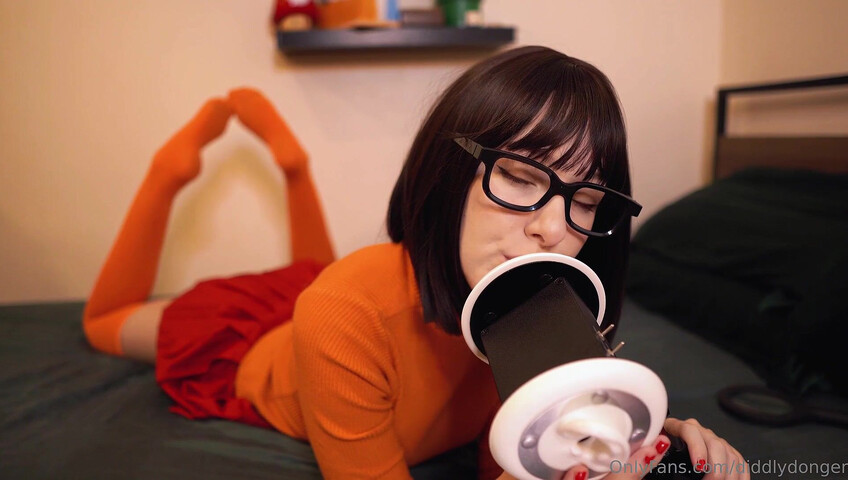 Diddly ASMR - Velma Eats Your Ears N Begs You To Cum