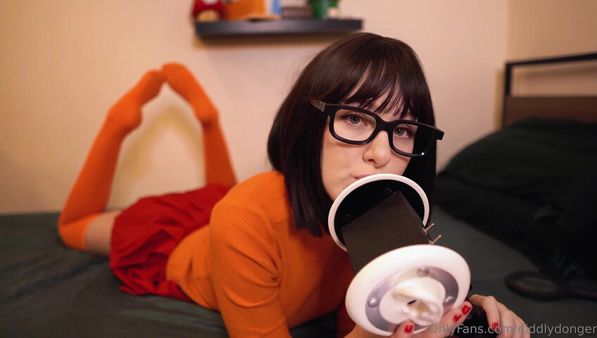 Diddly ASMR - Velma Eats Your Ears N Begs You To Cum