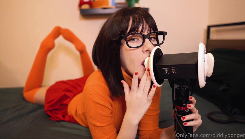 Diddly ASMR - Velma Eats Your Ears N Begs You To Cum