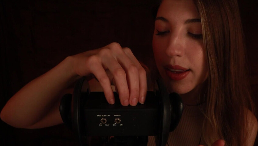 ASMR FrivolousFox - ASMR Hypnotic Licking