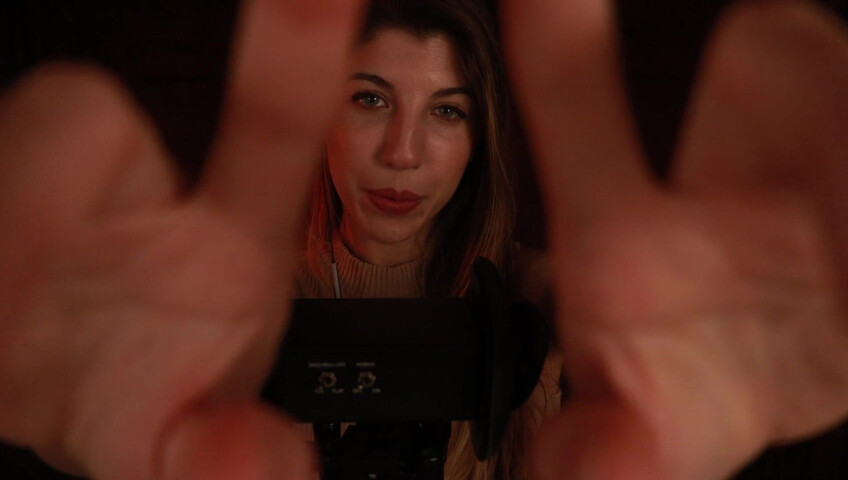 ASMR FrivolousFox - ASMR Hypnotic Licking