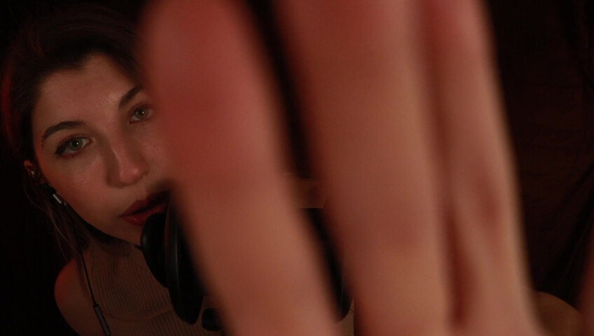 ASMR FrivolousFox - ASMR Hypnotic Licking