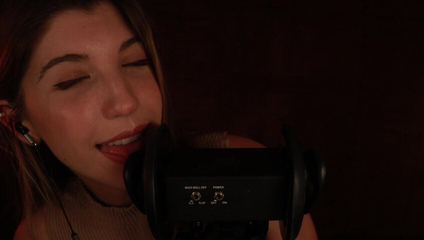 ASMR FrivolousFox - ASMR Hypnotic Licking