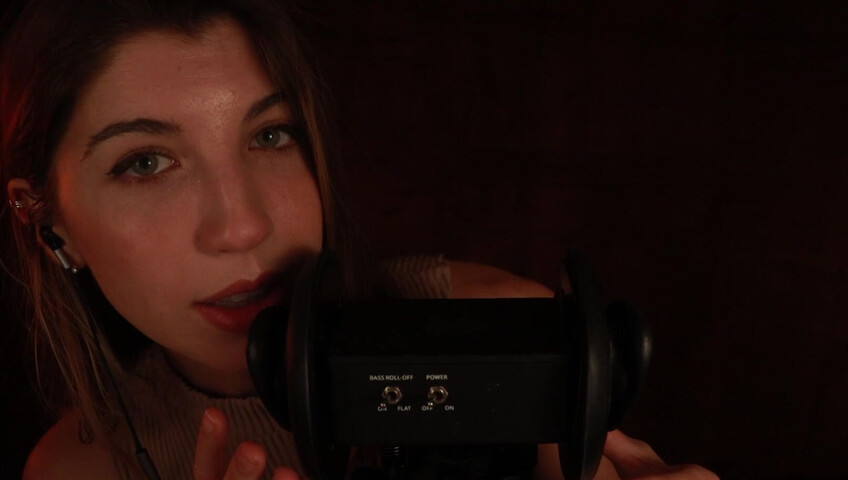 ASMR FrivolousFox - ASMR Hypnotic Licking