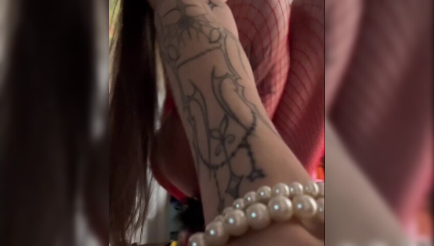 Beebee ASMR - Sexy Red Lace