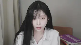 ASMR Yoon Ying – That Loser Guy
