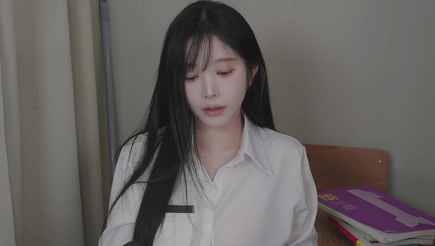 ASMR Yoon Ying – That Loser Guy