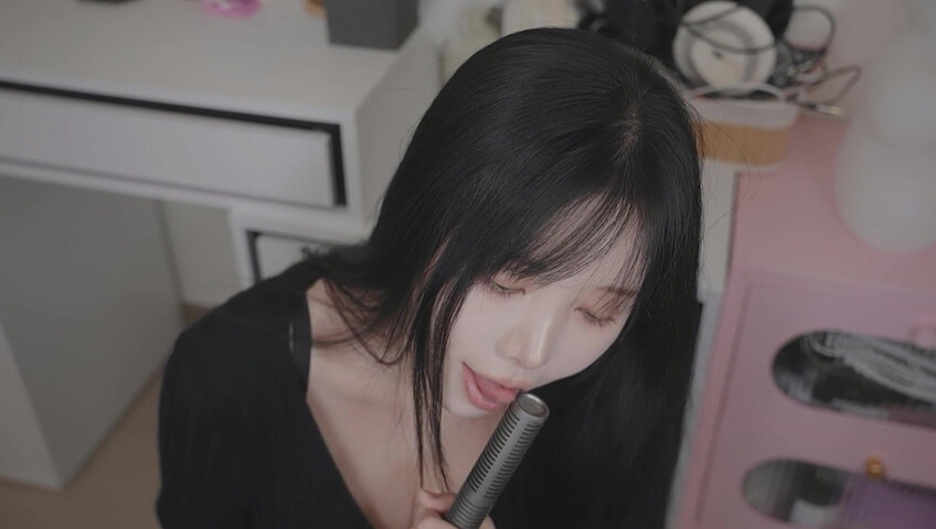 ASMR Yoon Ying – That Loser Guy