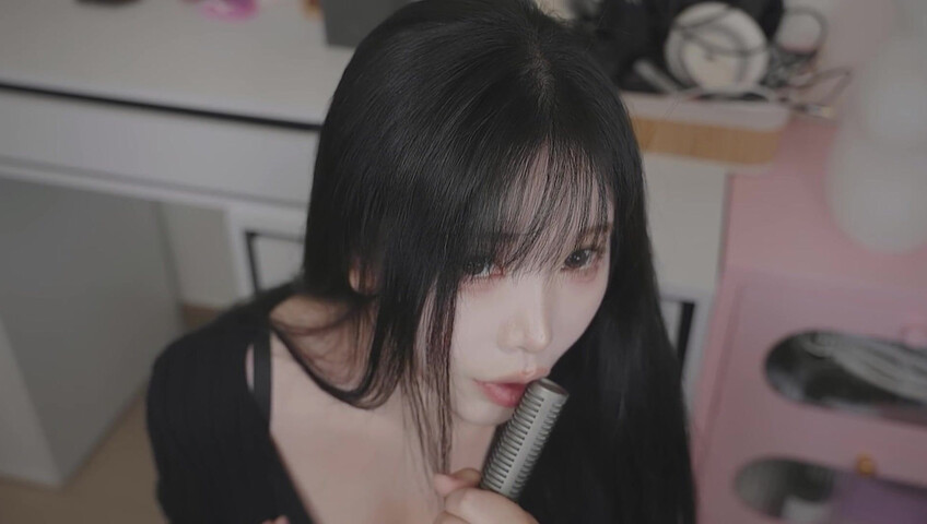 ASMR Yoon Ying – That Loser Guy