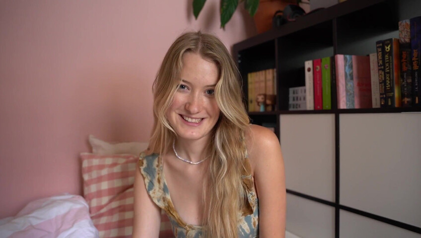 Emily ASMR - Loving Moments With Your Girlfriend