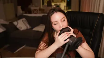 Moona ASMR - 7 December 2025 - Fansly Stream