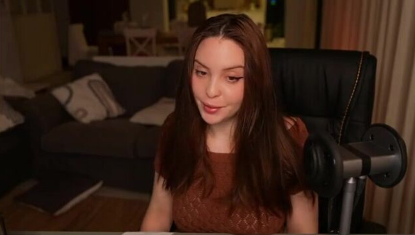 Moona ASMR - 7 December 2025 - Fansly Stream