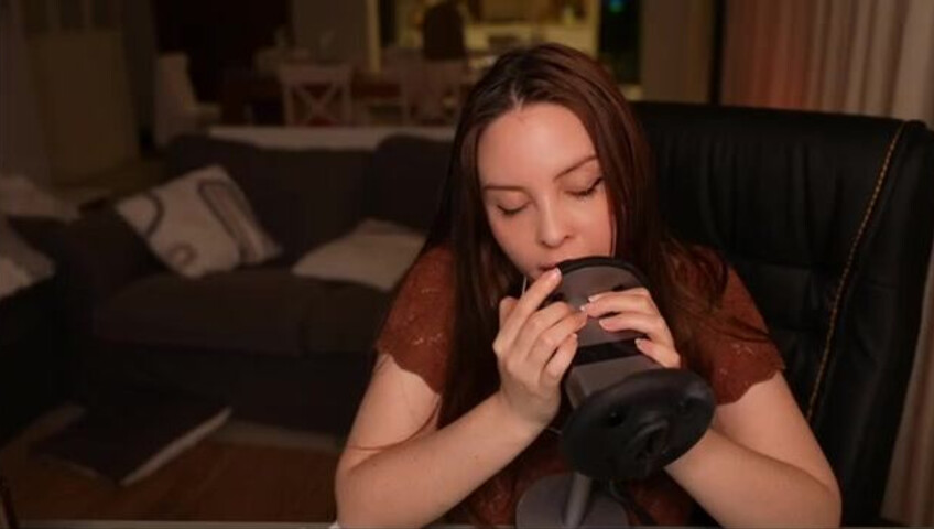 Moona ASMR - 7 December 2025 - Fansly Stream