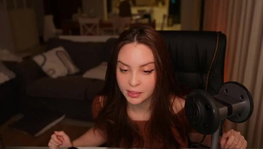 Moona ASMR - 7 December 2025 - Fansly Stream