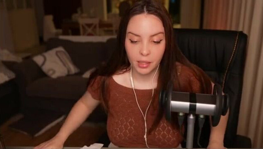 Moona ASMR - 7 December 2025 - Fansly Stream