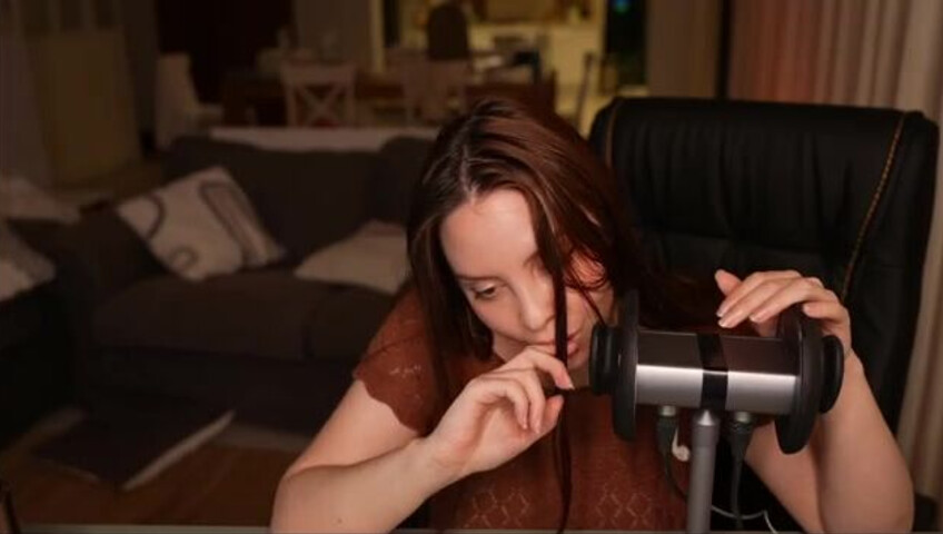 Moona ASMR - 7 December 2025 - Fansly Stream