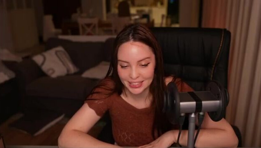 Moona ASMR - 7 December 2025 - Fansly Stream