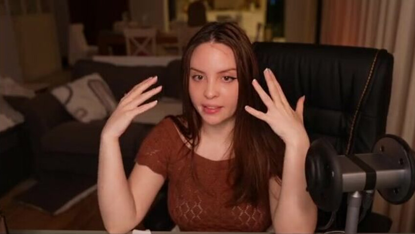 Moona ASMR - 7 December 2025 - Fansly Stream