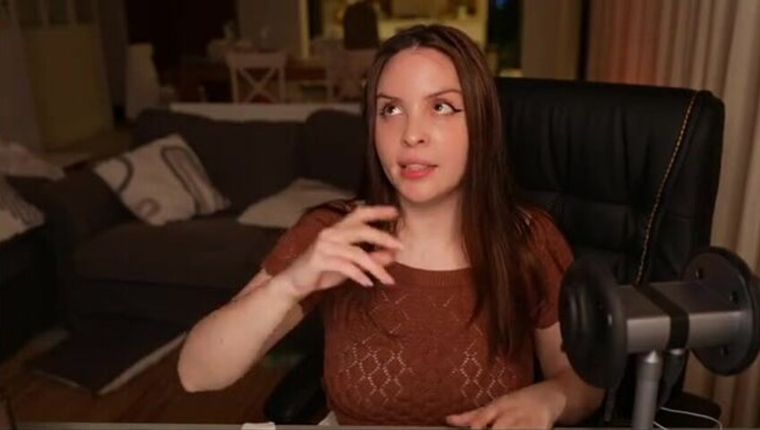 Moona ASMR - 7 December 2025 - Fansly Stream