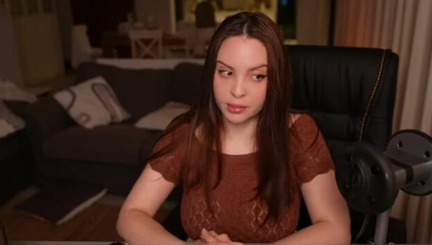 Moona ASMR - 7 December 2025 - Fansly Stream