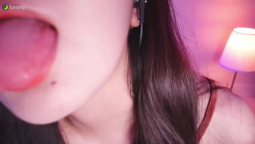 Eunsongs ASMR - Kissing