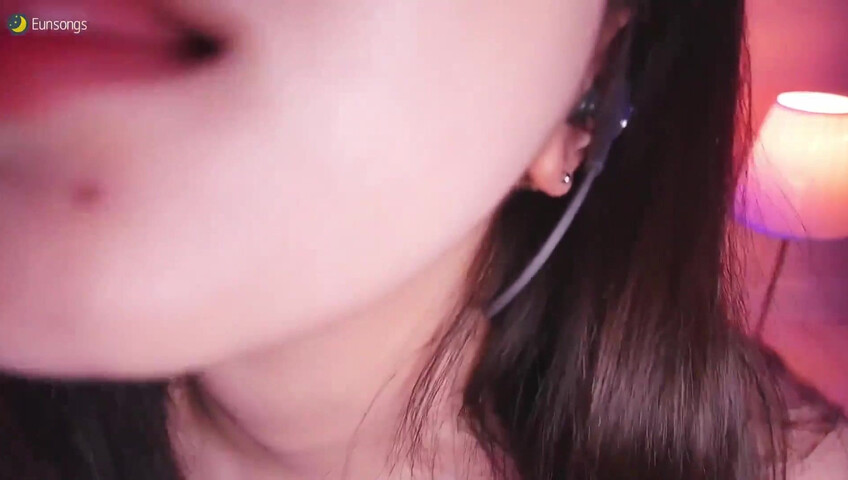 Eunsongs ASMR - Kissing