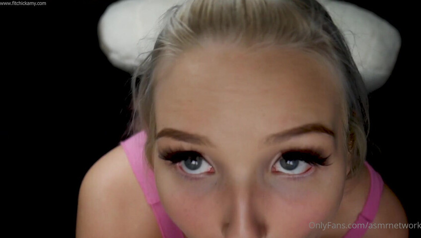 Fit Chick Amy - Fucked by Dildo