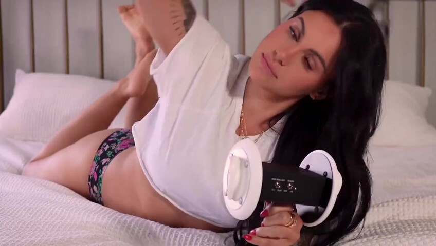 ShotsofSimone - 5 December 2025 - ASMR Ear Licking NSFW