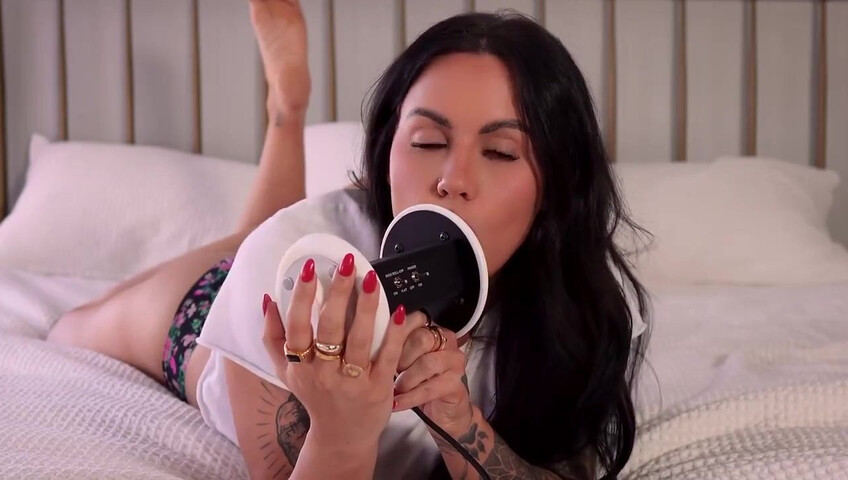 ShotsofSimone - 5 December 2025 - ASMR Ear Licking NSFW