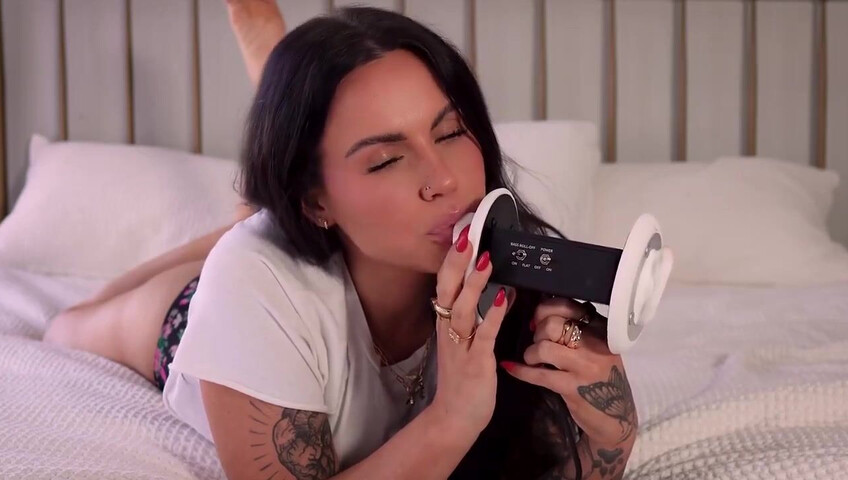 ShotsofSimone - 5 December 2025 - ASMR Ear Licking NSFW