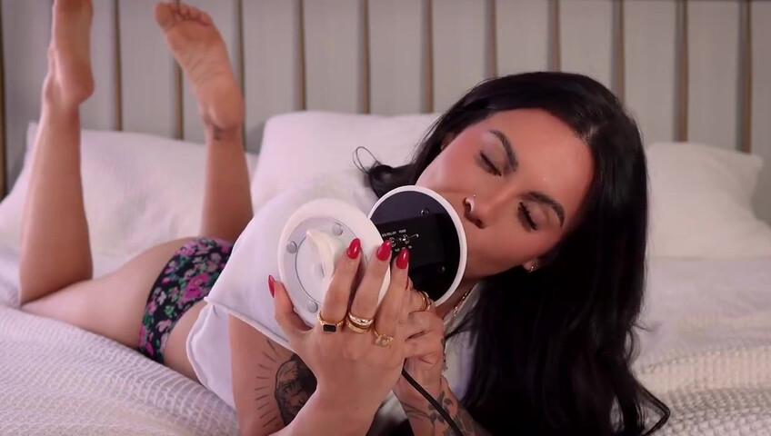 ShotsofSimone - 5 December 2025 - ASMR Ear Licking NSFW