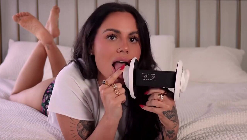 ShotsofSimone - 5 December 2025 - ASMR Ear Licking NSFW