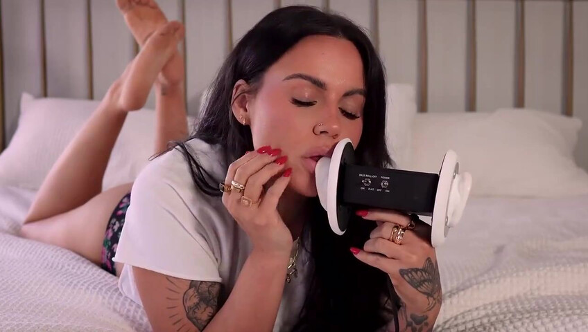 ShotsofSimone - 5 December 2025 - ASMR Ear Licking NSFW